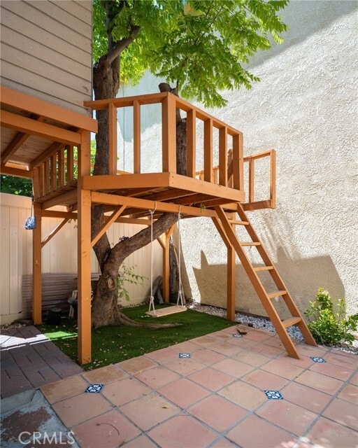 Building Photo - 15689 Ladera Vista Dr