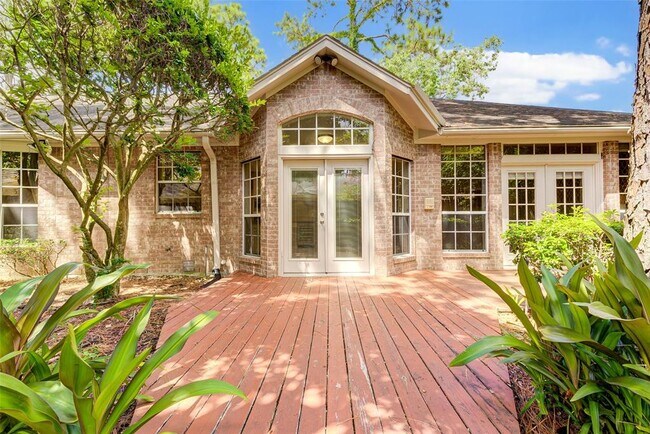 Building Photo - 16606 Shadow Path Dr