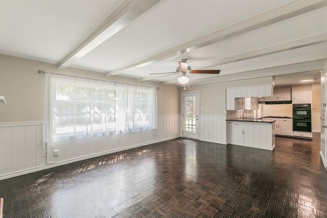 Building Photo - 3215 Spanish Oak Dr
