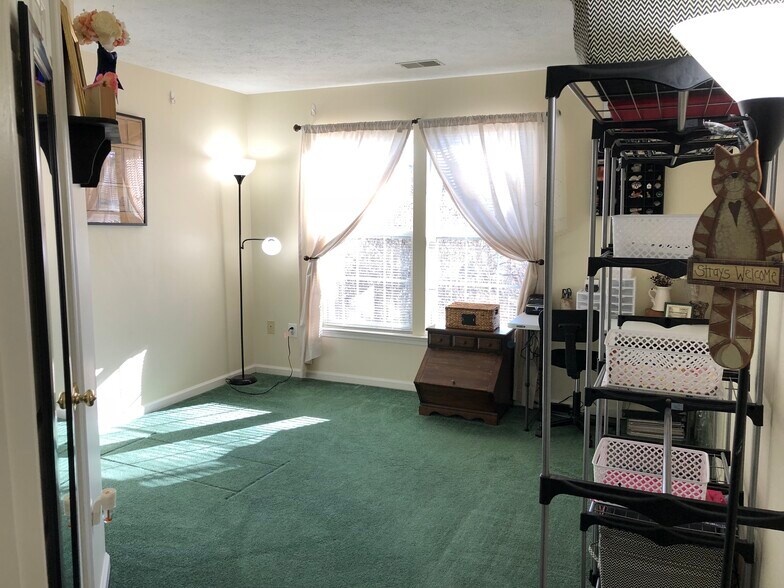 Building Photo - 6391 Rutherford Ct