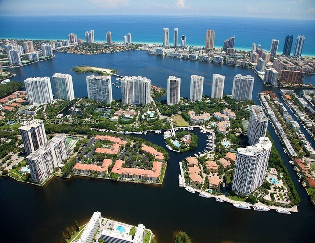 Building Photo - 1000 E Island Blvd