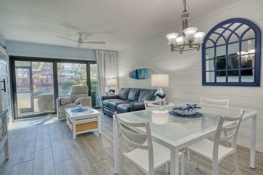 Building Photo - 600 Neapolitan Way