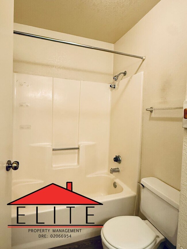 Building Photo - AVAILABLE SOON!!