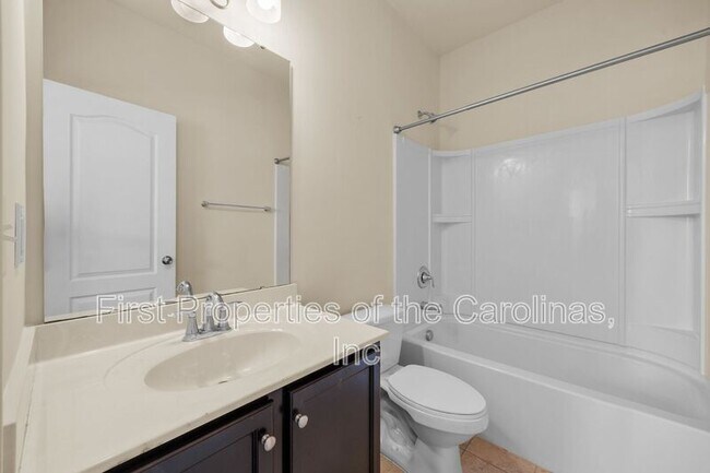 Building Photo - 6012 Thorburn Way