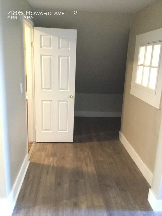 Building Photo - 6 bedroom in New Haven CT 06511