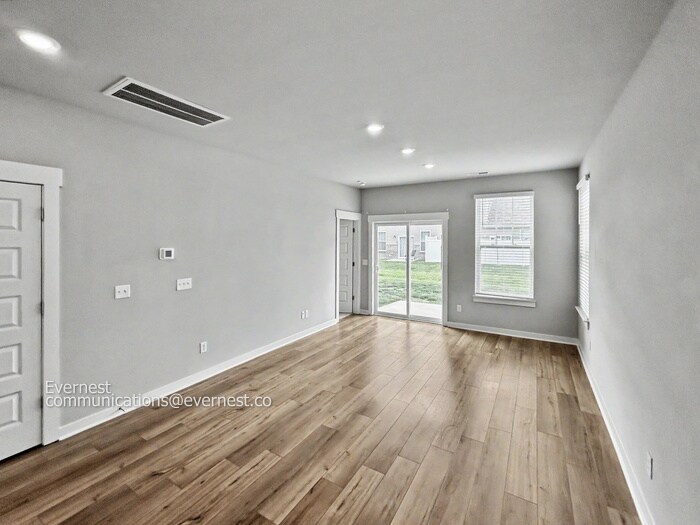 Building Photo - 710 Mickelson Way