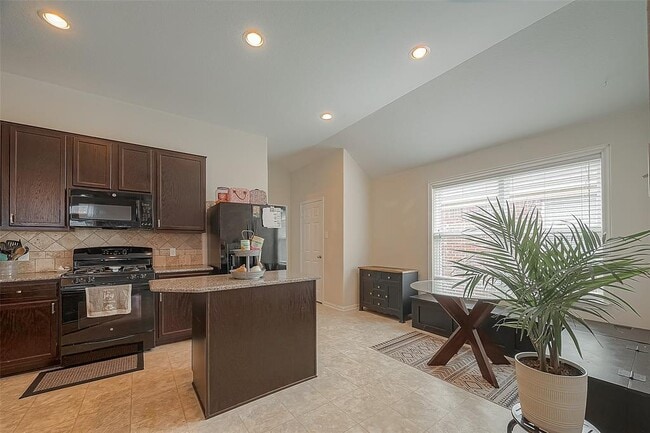 Building Photo - 7619 Sarsaparilla Ln