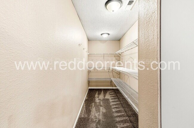 Building Photo - 76 Snowflake Cir