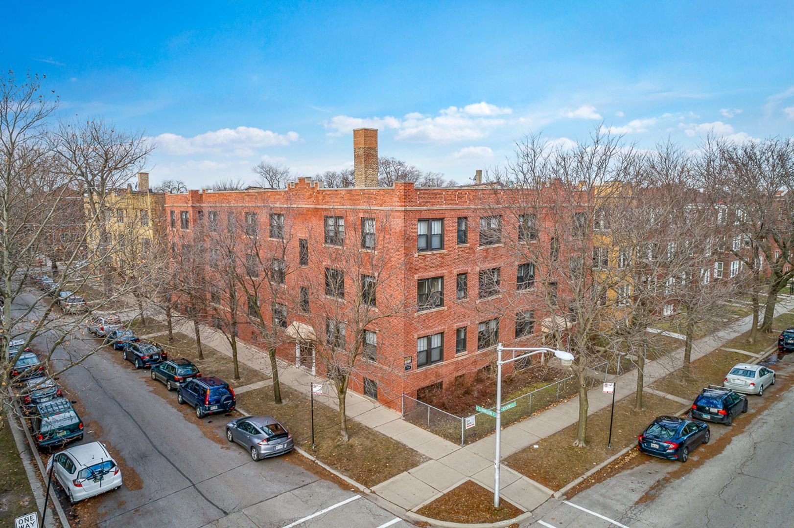 Building Photo - 2612 W Gunnison St