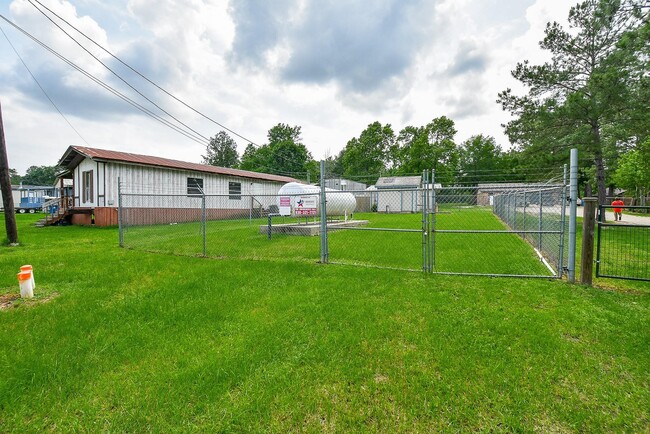 Building Photo - 12751 Roy Harris Loop