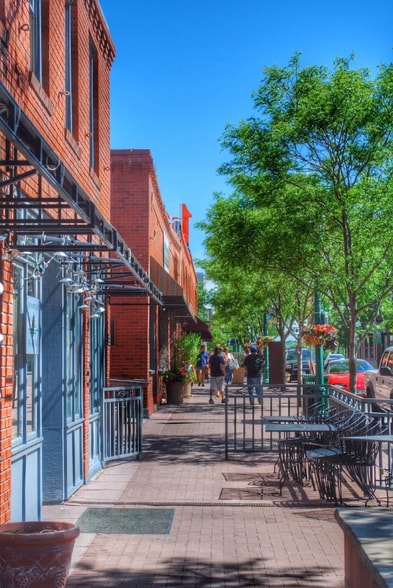 Building Photo - 5425 Zephyr St