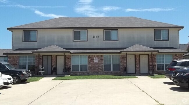 Building Photo - 4302 Sylvia Dr