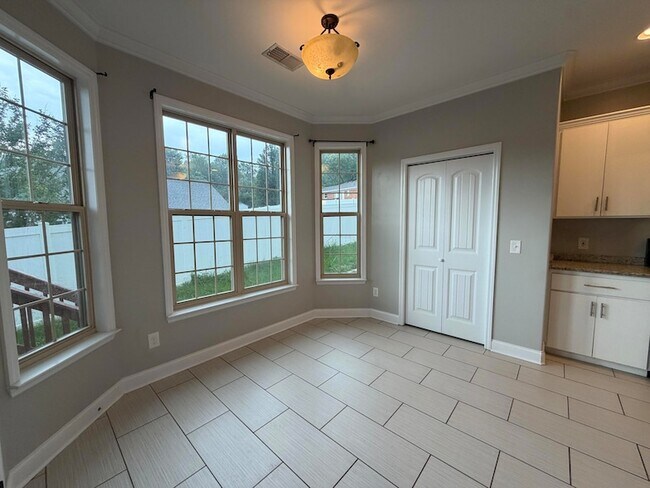 Building Photo - 5343 Asher Village Dr