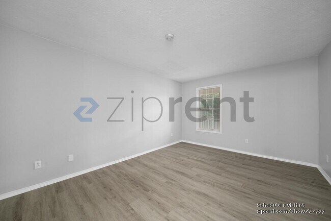 Building Photo - 1504 Augusta Dr