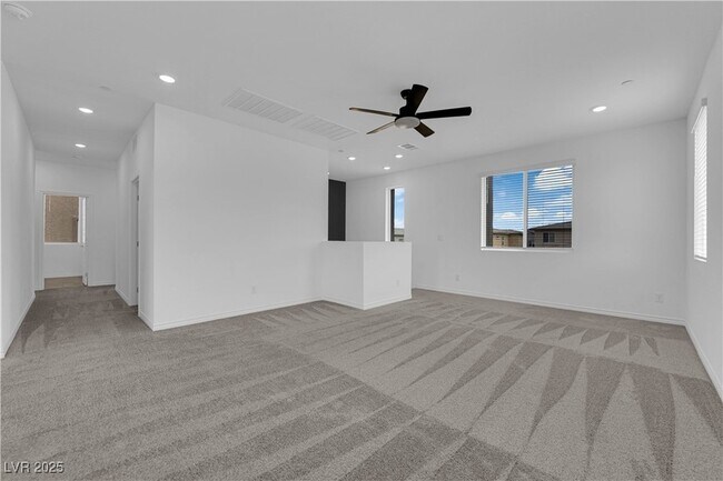 Building Photo - 195 Vander Rdg St