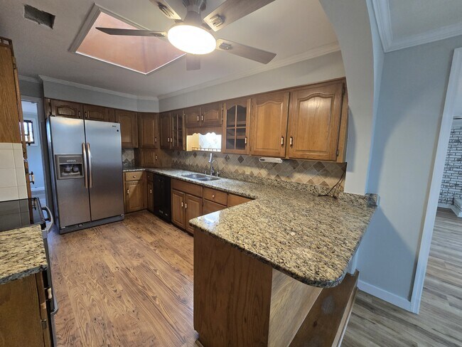 Building Photo - 1307 Point Peter Rd