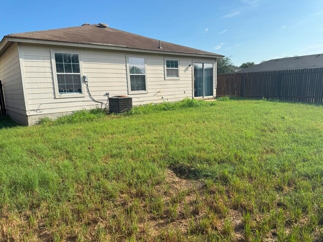 Building Photo - 145 Brahma Way
