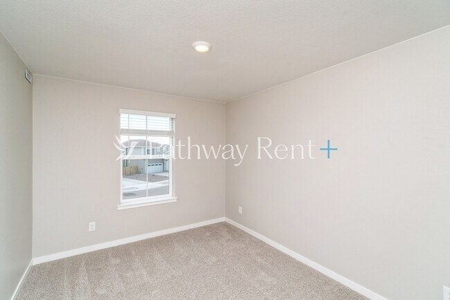 Building Photo - 9351 Yampa St