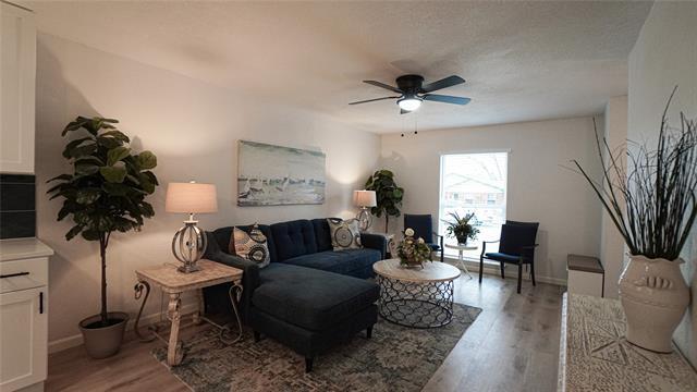 Building Photo - 6408 Locust St