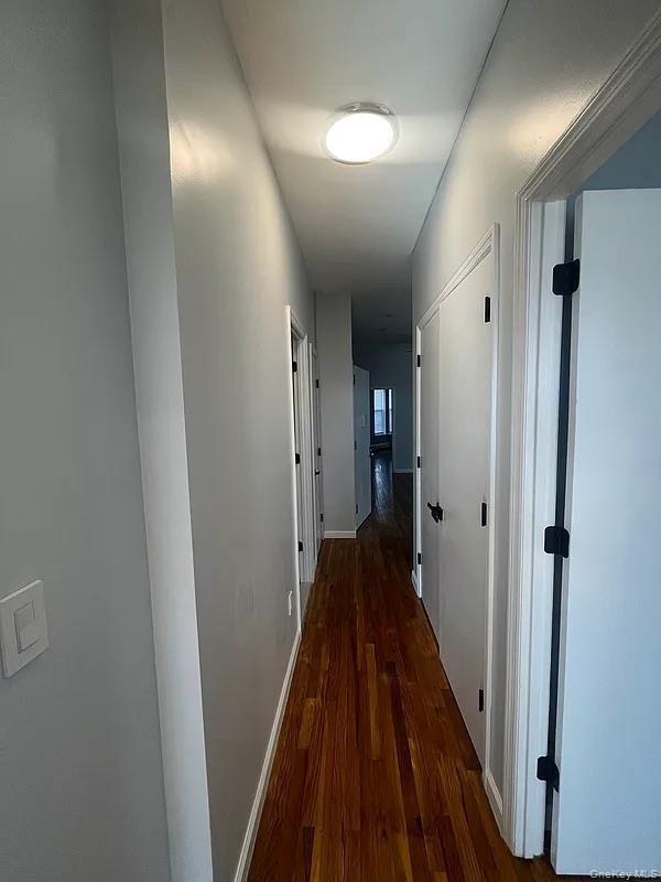 Building Photo - 48 Weirfield St