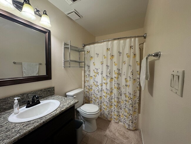 Building Photo - 1611 AZ-95