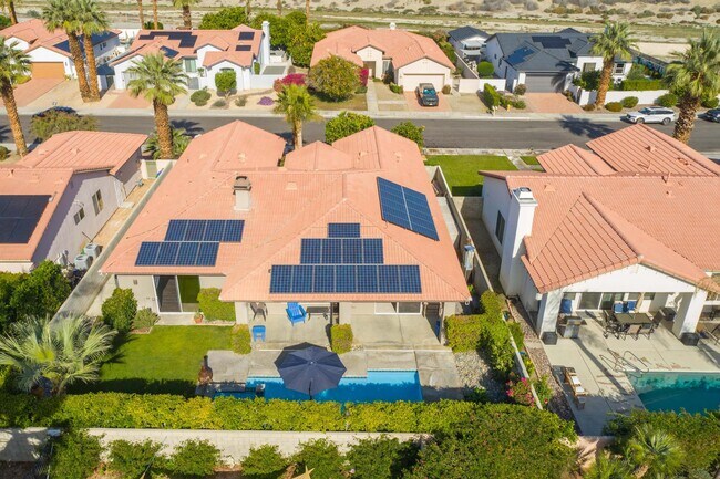 Building Photo - 74629 Lavender Way