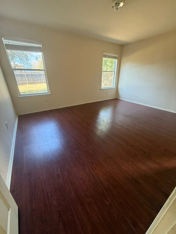 Building Photo - 1209 Coronation Way