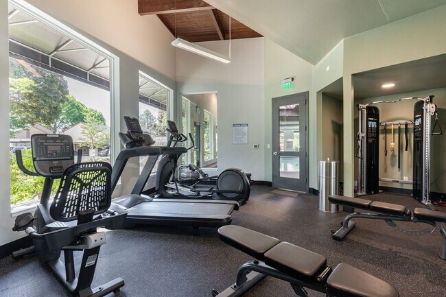 Building Photo - Columbia River View Condo - Hayden Island!