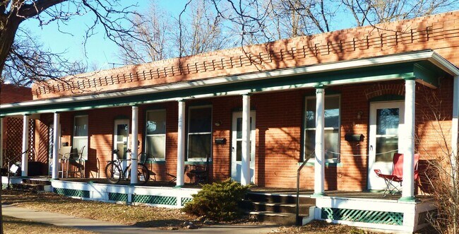 Building Photo - 1017 17th St