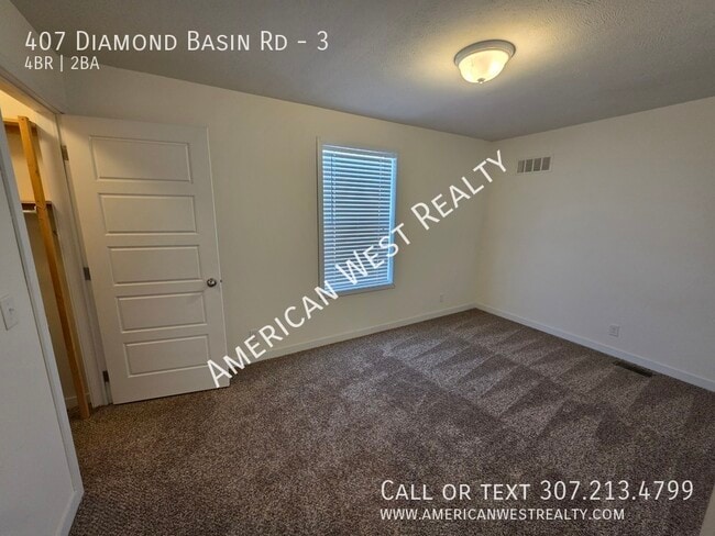 Building Photo - 407 Diamond Basin Rd