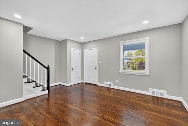 Building Photo - 1109 Congress St SE