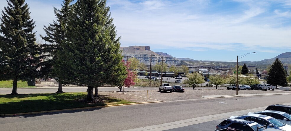 Beautiful and convenient location. - 215 River View Dr