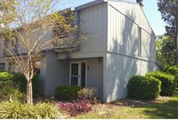 Building Photo - Cozy 3 bed 2.5 Bath Townhome