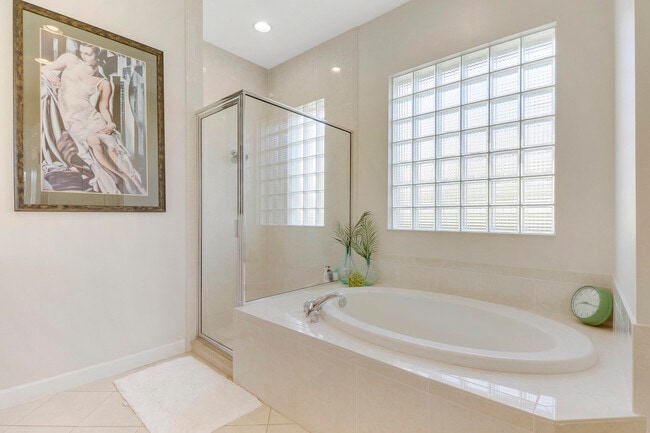 Building Photo - 7112 Maidstone Dr