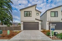 Building Photo - 16304 NE 21st St