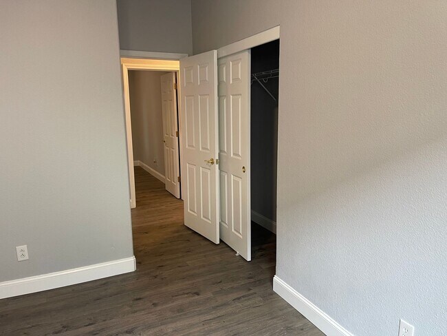 Building Photo - Immaculate 4br Pet Friendly Home in Morada