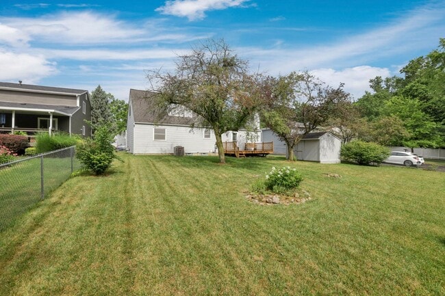 Building Photo - 1488 Red Leaf Ln