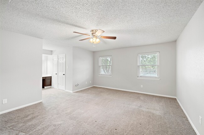 Building Photo - 14256 Misty Meadow Ln
