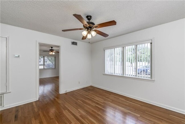 Building Photo - 1409 Enfield Rd