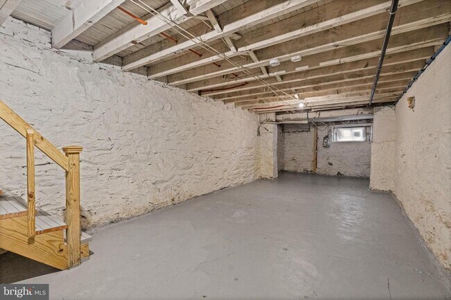 Building Photo - 1653 N Smallwood St