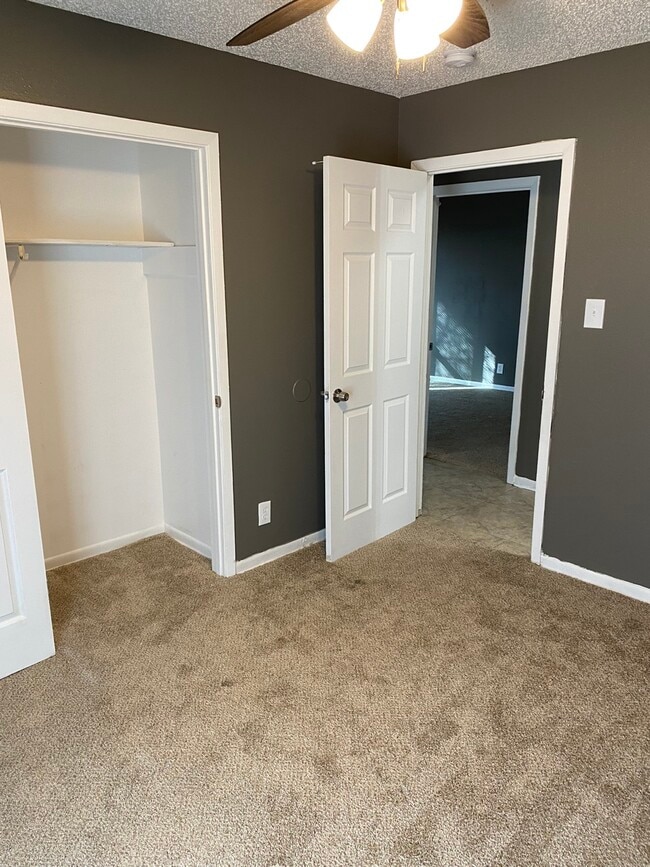 Building Photo - 2316 Carley St