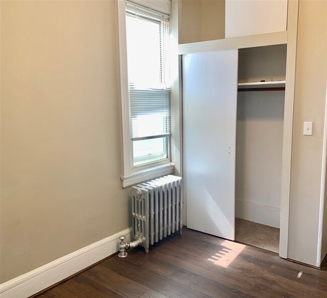 Building Photo - 143 W 29th St