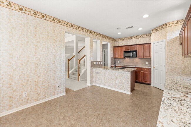 Building Photo - 7906 Glenn Cliff Dr