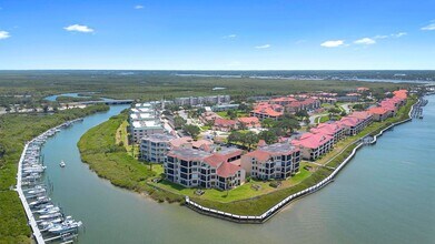 Building Photo - Beautiful Fully Furnished 3/2 Bouchelle Is...