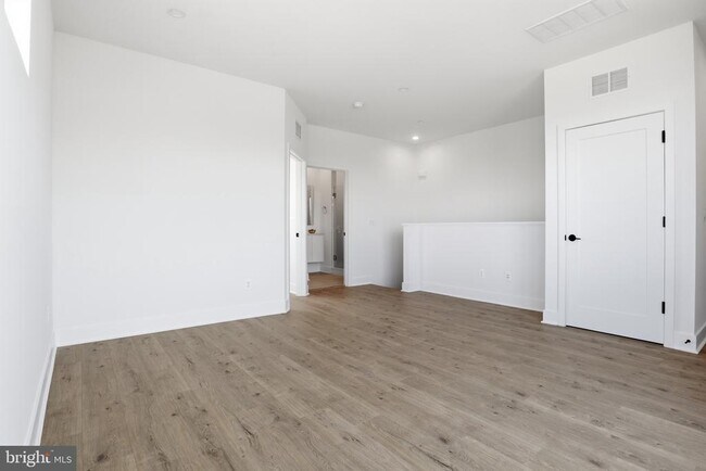 Building Photo - 5518 Topaz Ln