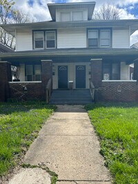 Building Photo - 3355 N College Ave