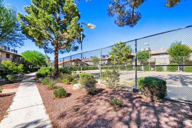 Building Photo - Townhome for Rent