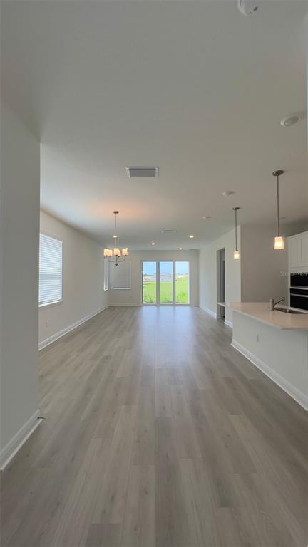 Building Photo - 2189 Sunshine Peak Dr