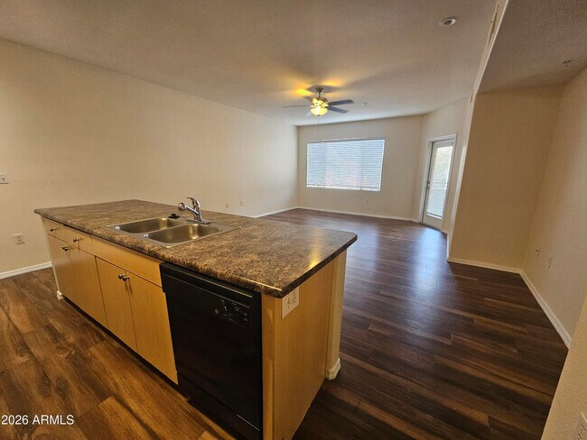 Building Photo - 18416 N Cave Creek Rd