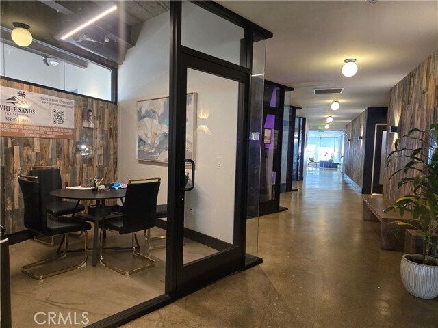 Building Photo - 25 S 15th Pl